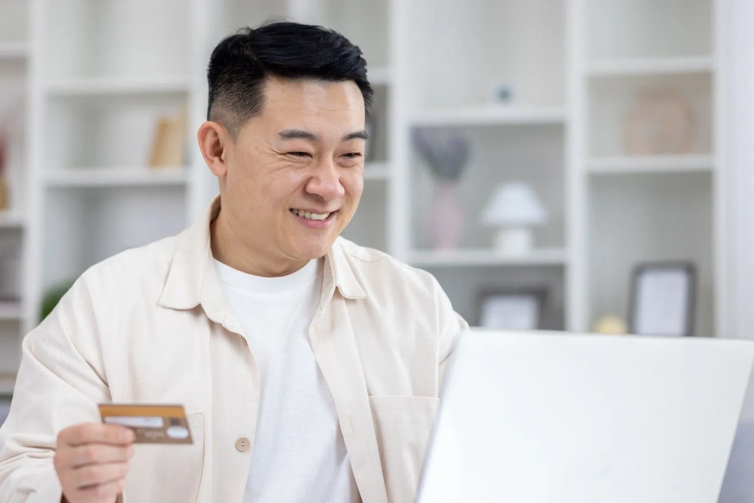 Open an Online Bank Account in Hong Kong